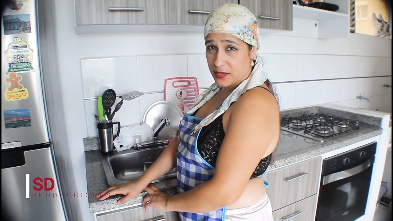 How nice is my maid – porn in Spanish
